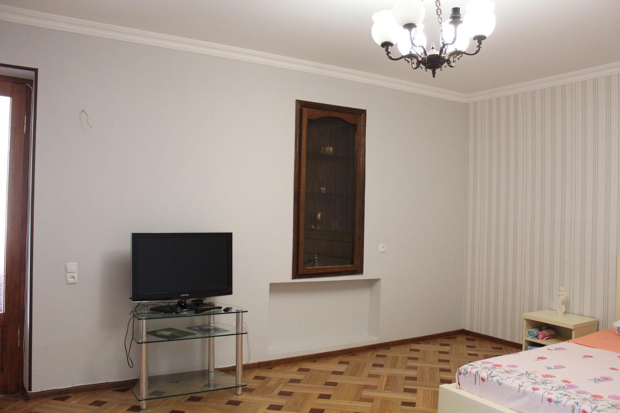 Guest House Stefanos Tbilisi Ngoại thất bức ảnh