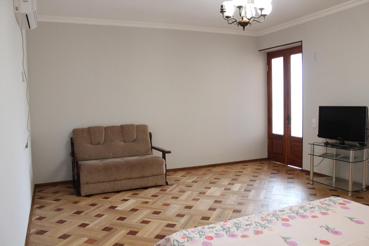 Guest House Stefanos Tbilisi Ngoại thất bức ảnh