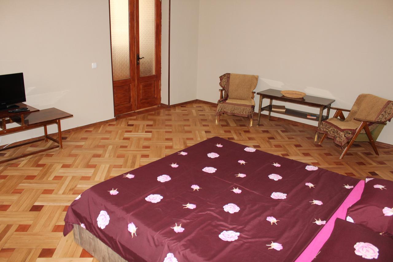 Guest House Stefanos Tbilisi Ngoại thất bức ảnh