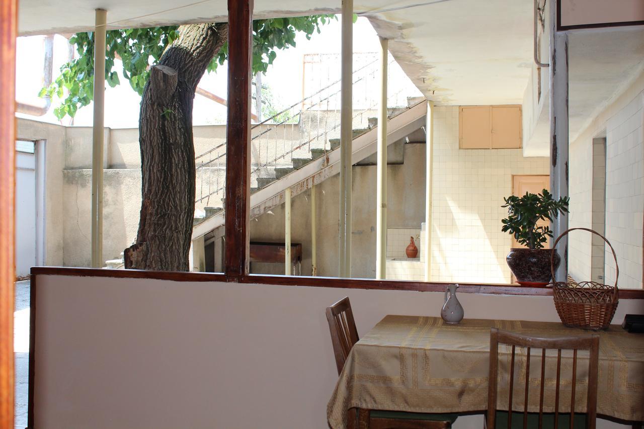 Guest House Stefanos Tbilisi Ngoại thất bức ảnh