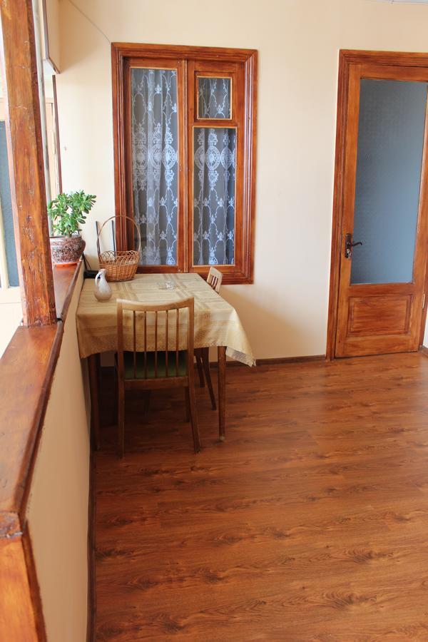 Guest House Stefanos Tbilisi Ngoại thất bức ảnh